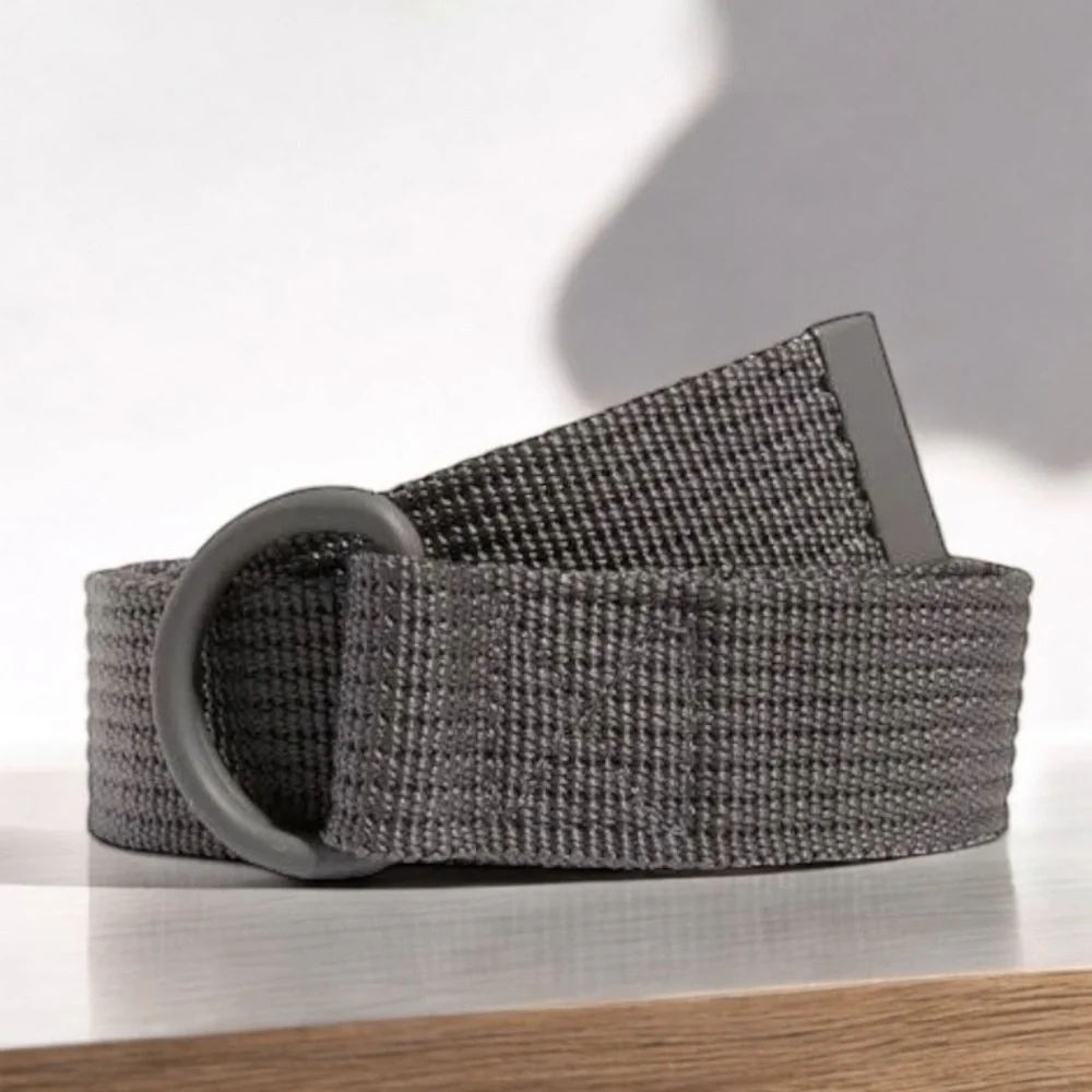 Men’s Vineyard Vines NWT Textured Webbing D-Ring On The Go Belt‎ In Gray